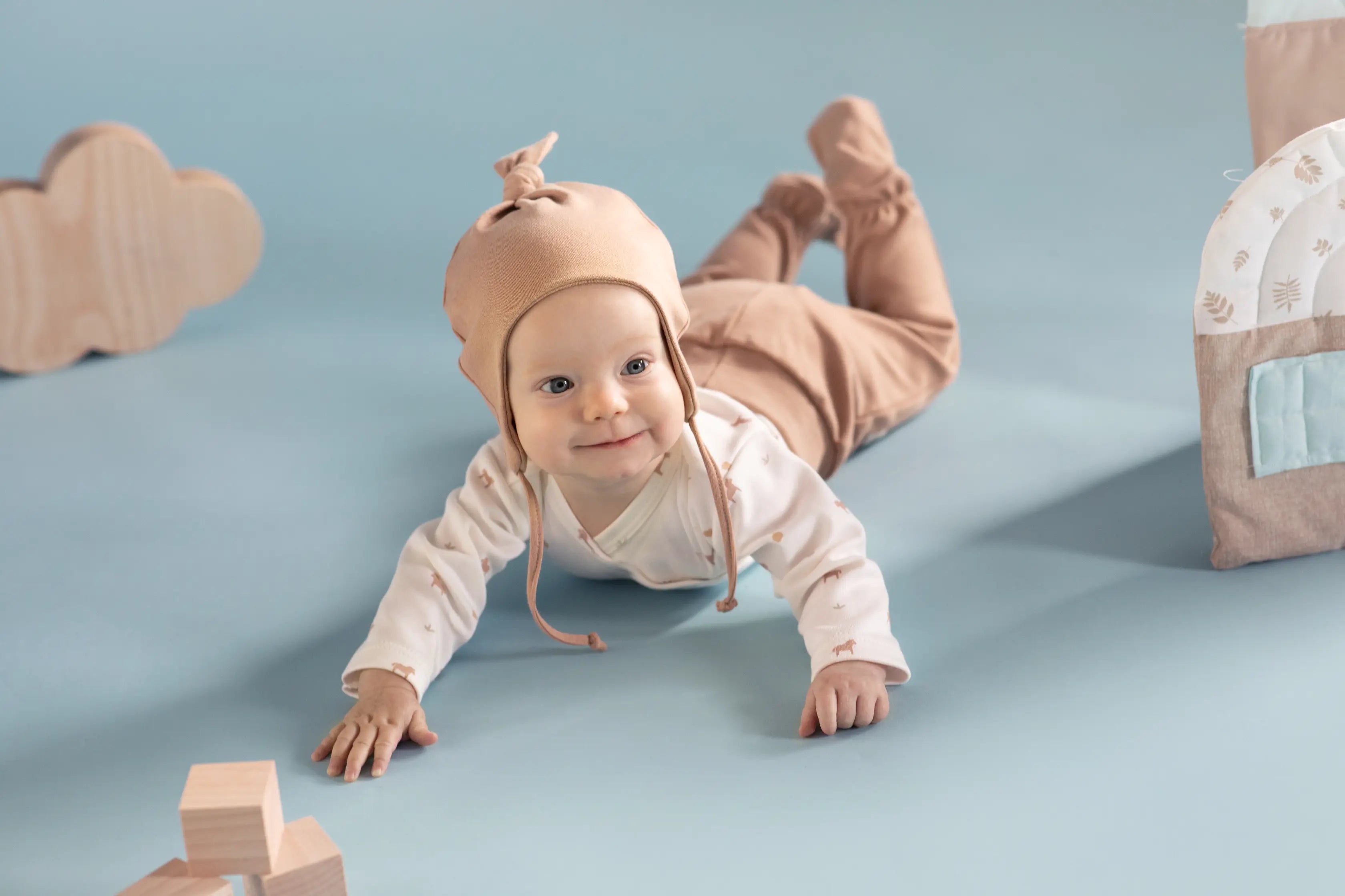 Czapka Wiązana Brązowa Wooden Pony