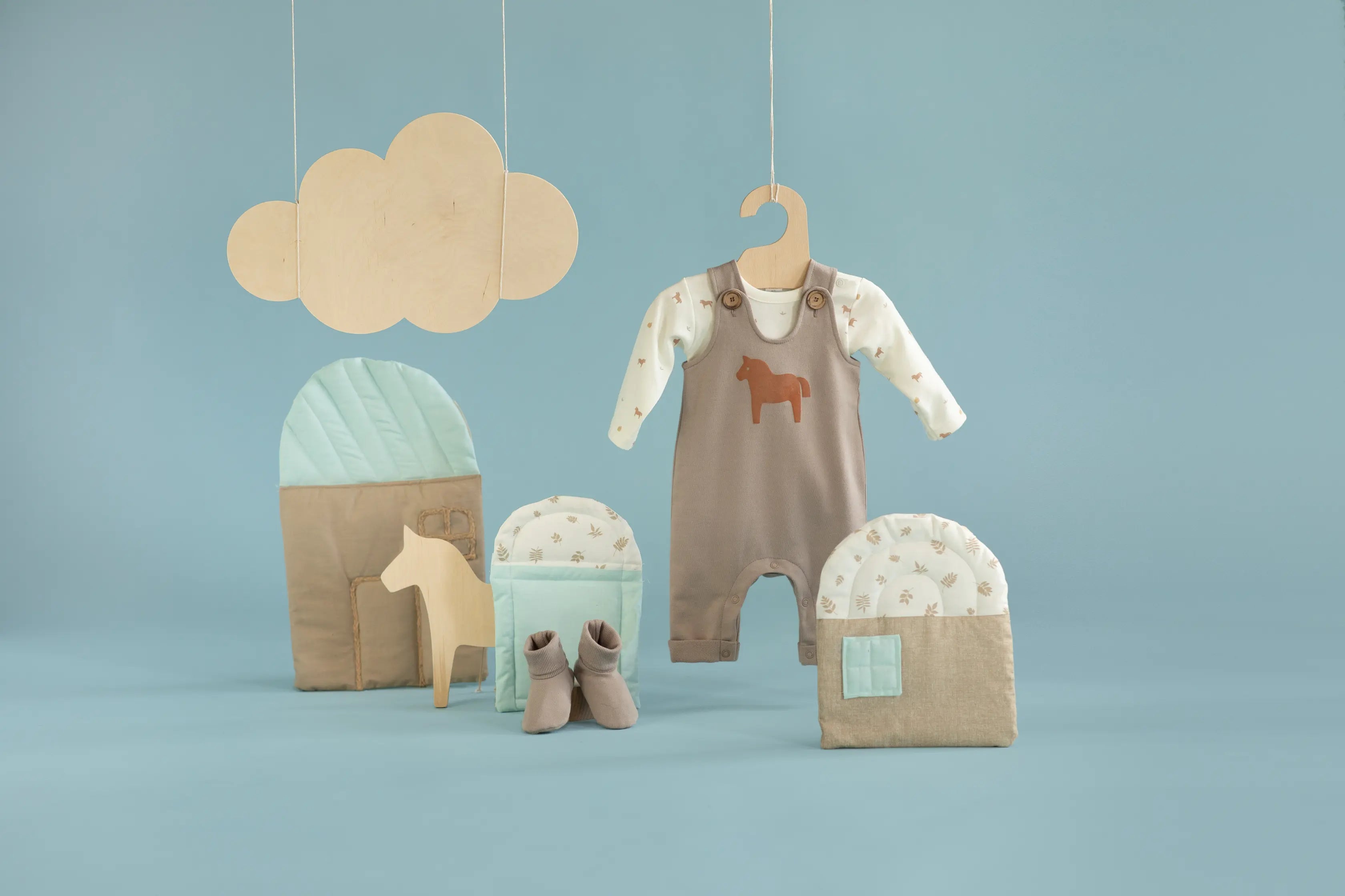 Ogrodniczki Dziecięce Beżowe Wooden Pony